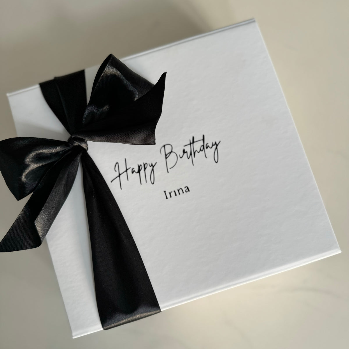 Personalized Signature Gift Box For Friend - Dubai 
