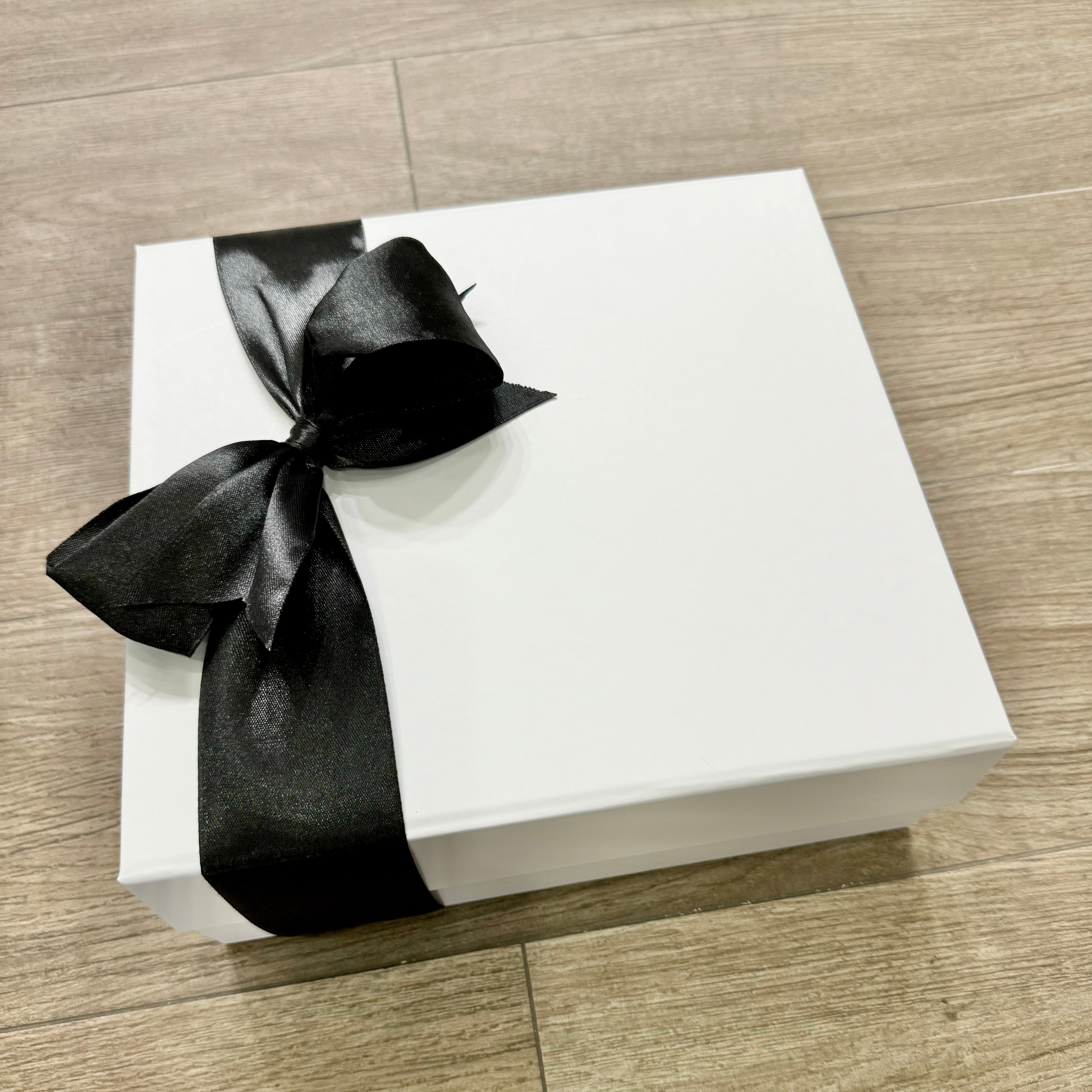 New Personalized “Signature Gift Box”