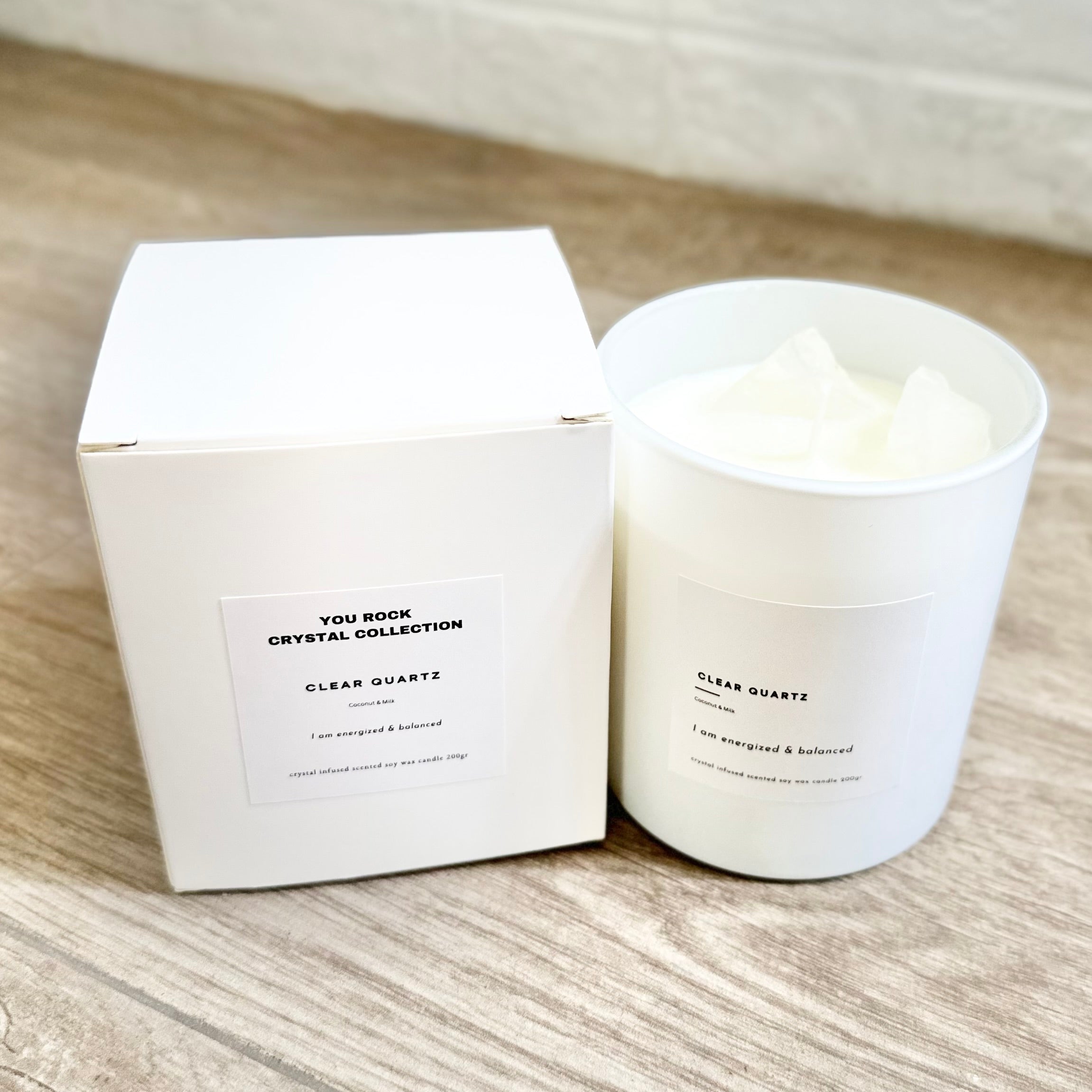Crystal Candle Collection - Clear Quarz - Coconut & Milk